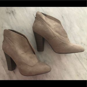 Slit front gray suede booties